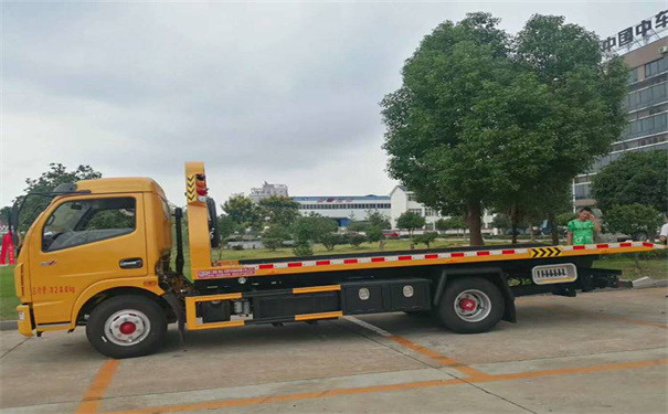 莱芜定远24小时拖车救援电话号码，定远道路救援公司怎么收费的